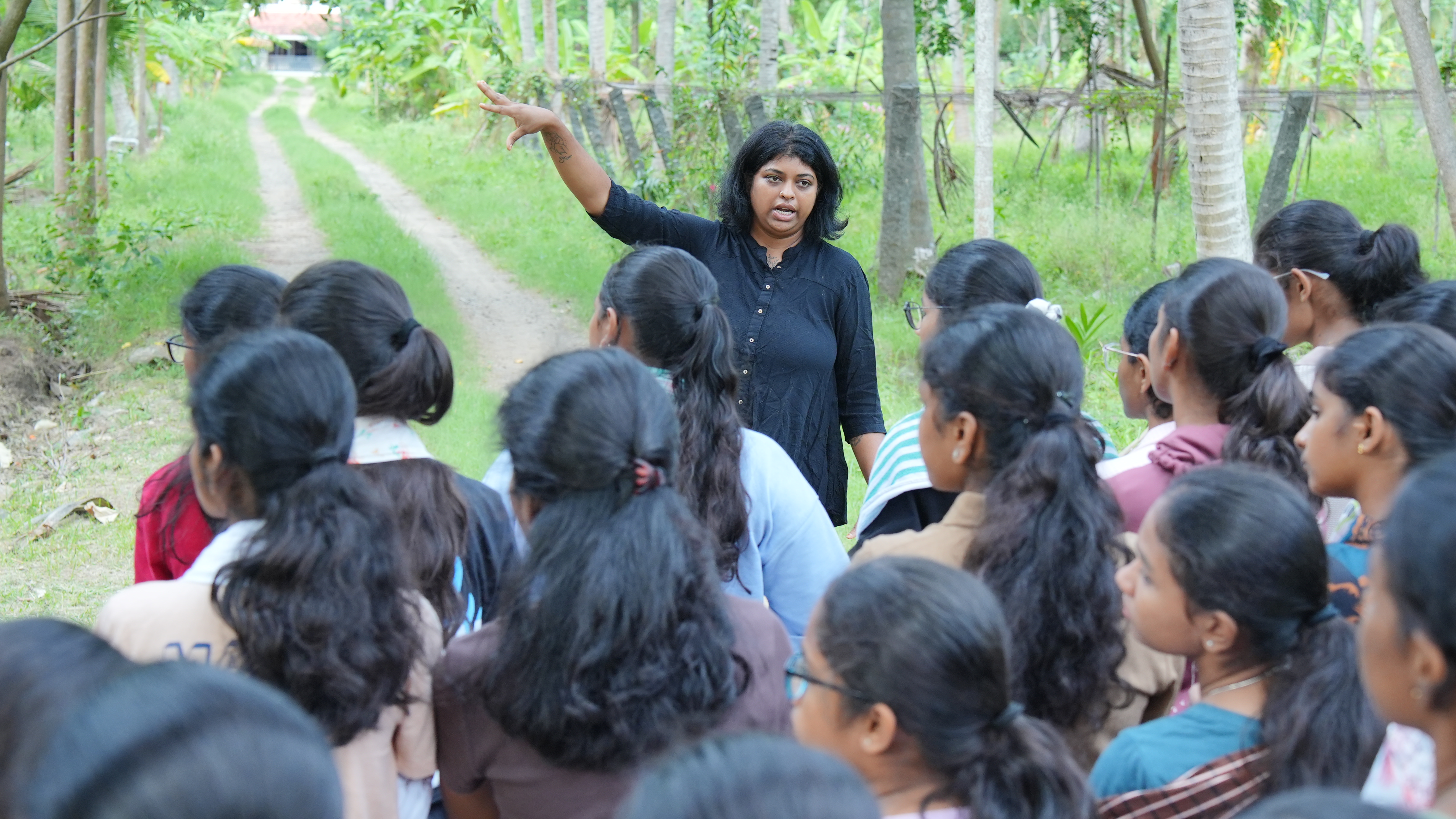 School visit at Iyal Farm — photo 15